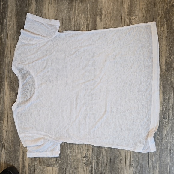 Tshirt - Picture 2 of 2